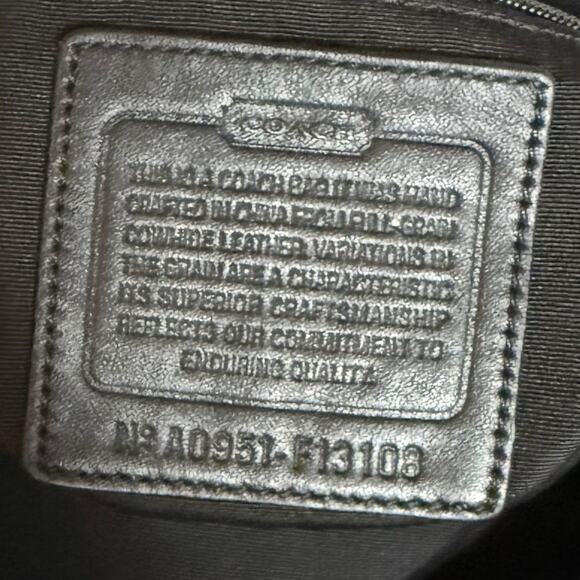 COACH F13108 SoHo Black Leather Whipstitch Wide Buckle Strap Shoulder Bag Large - Picture 2 of 16